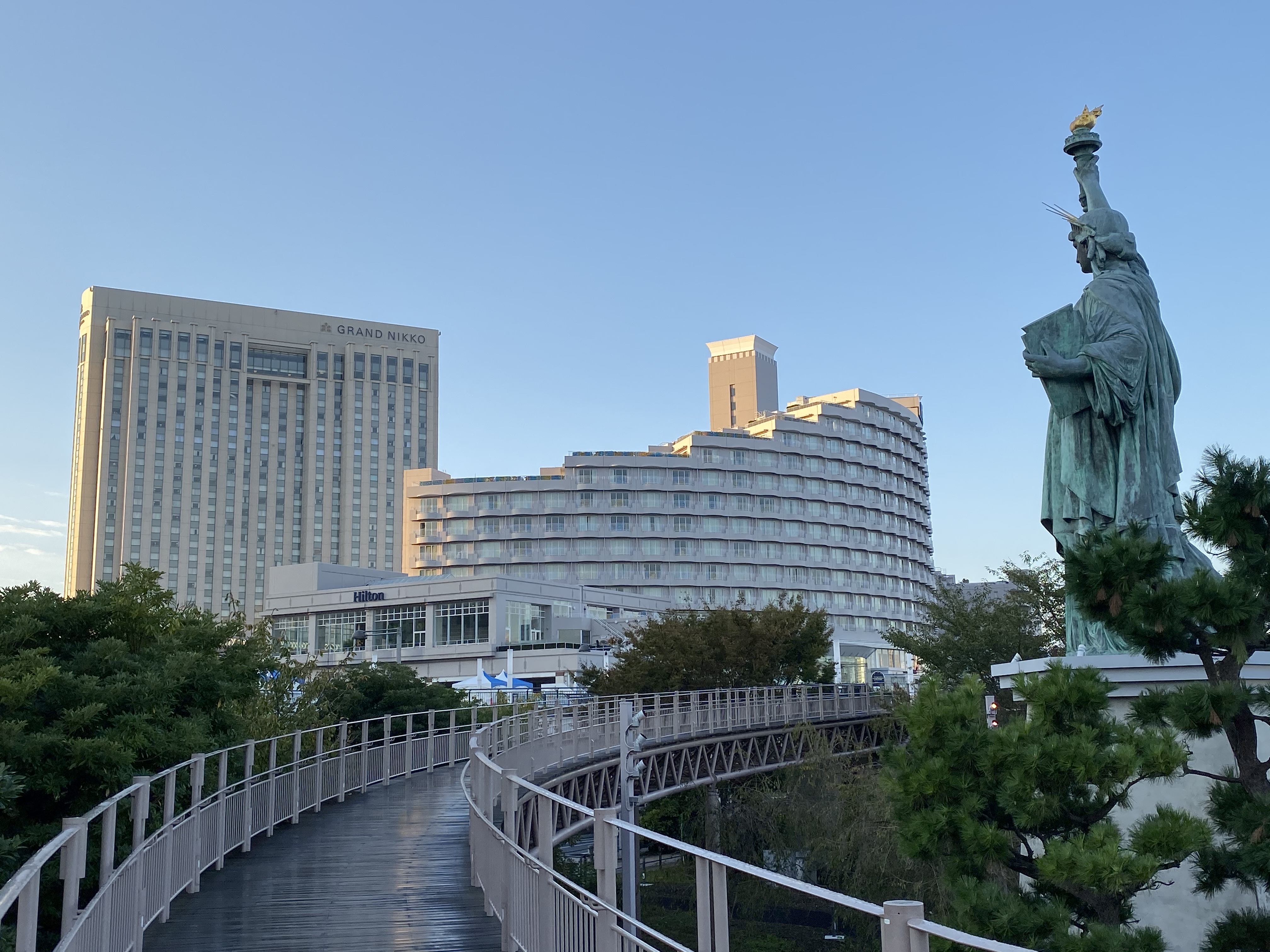 东京湾游船上的观景角度